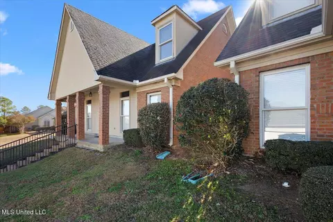 Exterior - 36 S Crossings, Jackson, MS 39206 photo 3 of 4