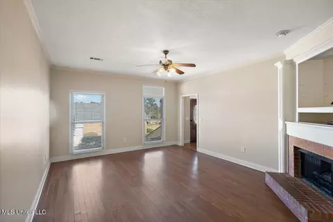 Living - 36 S Crossings, Jackson, MS 39206 photo 2 of 3