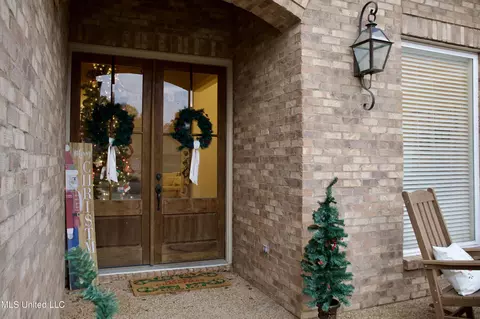 Entry Way - 628 Boxwood Pl, Madison, MS 39110 photo 1 of 5