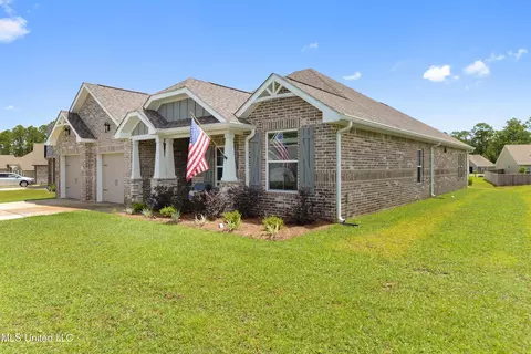 16872 W Landon Green Dr, Gulfport, MS 39503