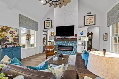 Living - 115 Paylors Way, Madison, MS 39110 photo 3 of 6