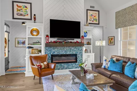 Living - 115 Paylors Way, Madison, MS 39110 photo 2 of 6