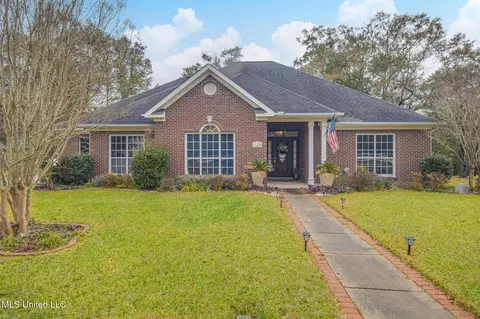 11435 E Ashton Ln, Gulfport, MS 39503