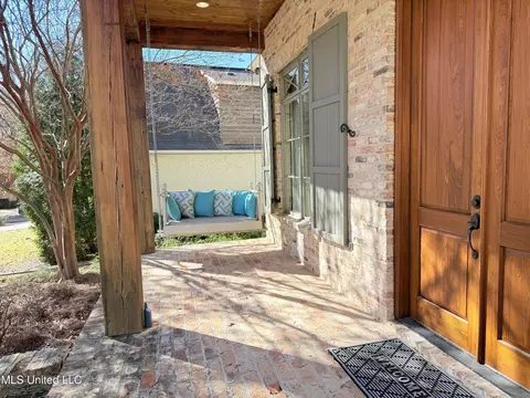 Exterior - 125 Vinca Dr, Madison, MS 39110 photo 2 of 12