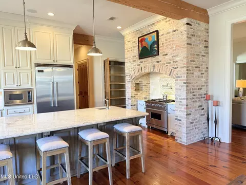 Kitchen - 125 Vinca Dr, Madison, MS 39110 photo 1 of 6
