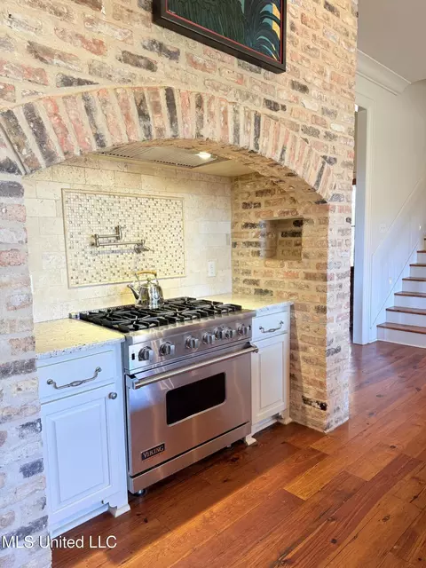 Kitchen - 125 Vinca Dr, Madison, MS 39110 photo 6 of 6
