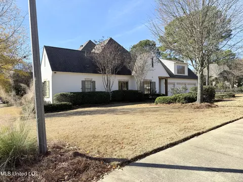 Exterior - 125 Vinca Dr, Madison, MS 39110 photo 5 of 12