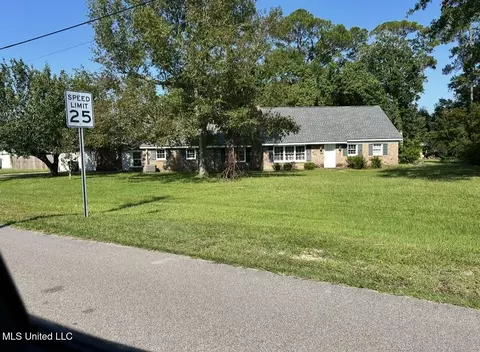 212 48th St, Gulfport, MS 39507
