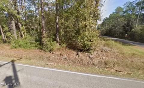 01 Dogwood Dr, Bay Saint Louis, MS 39520