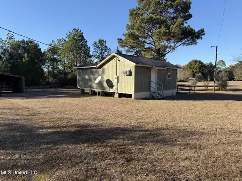 130 Jones Rd, Lucedale, MS 39452