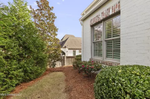 Exterior - 106 Edgewood Dr, Madison, MS 39110 photo 7 of 17