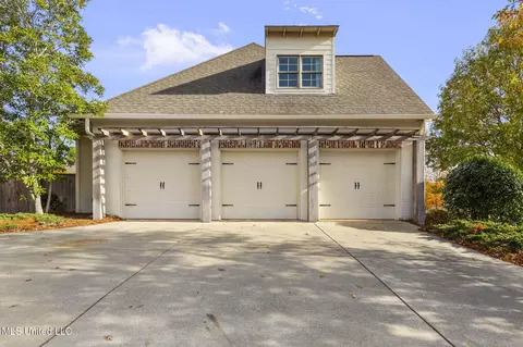 Exterior - 106 Edgewood Dr, Madison, MS 39110 photo 12 of 17