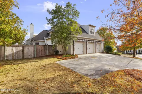 Exterior - 106 Edgewood Dr, Madison, MS 39110 photo 14 of 17