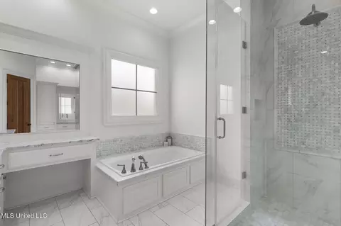 Bath - 106 Edgewood Dr, Madison, MS 39110 photo 3 of 13