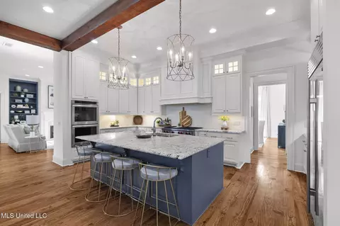 Kitchen - 106 Edgewood Dr, Madison, MS 39110 photo 4 of 9