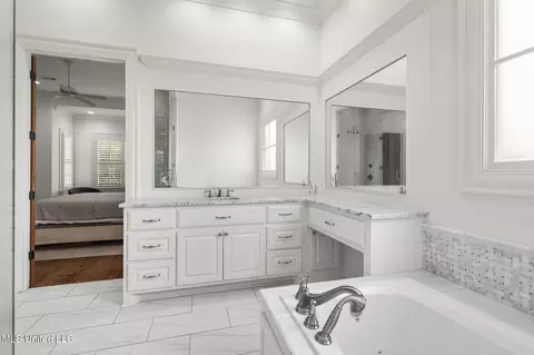 Bath - 106 Edgewood Dr, Madison, MS 39110 photo 10 of 13