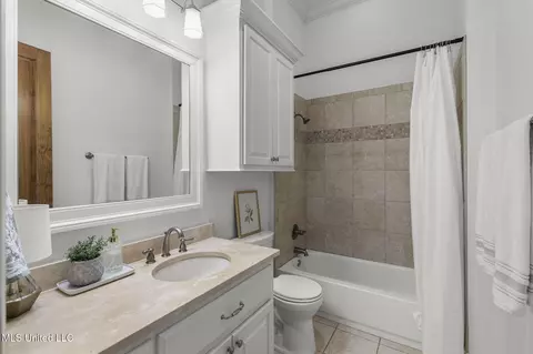 Bath - 106 Edgewood Dr, Madison, MS 39110 photo 11 of 13