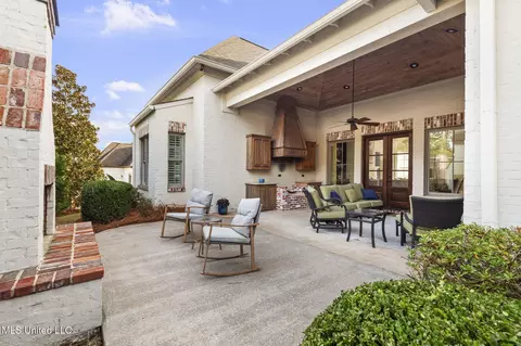Exterior - 106 Edgewood Dr, Madison, MS 39110 photo 8 of 17
