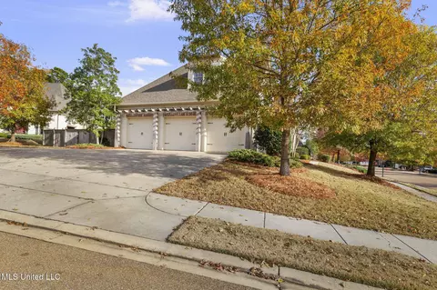 Exterior - 106 Edgewood Dr, Madison, MS 39110 photo 13 of 17
