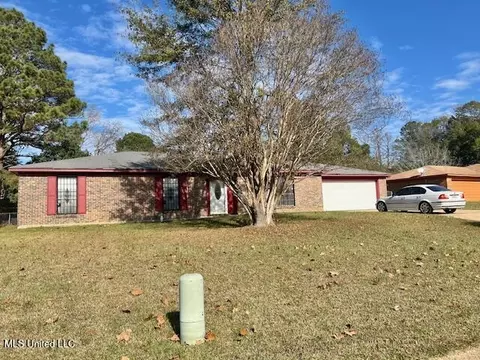 1946 Oakwood Pl, Jackson, MS 39213