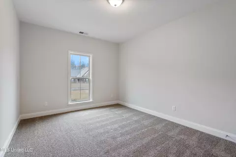 Bedroom - 1734 Winningham Dr, Hernando, MS 38632 photo 5 of 7