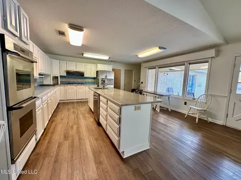 5018 Riverwood Cir, Jackson, MS 39211 photo 31