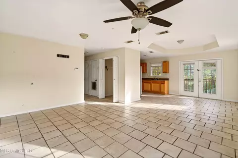 Living - 3718 Howze St, Moss Point, MS 39563 photo 2 of 3