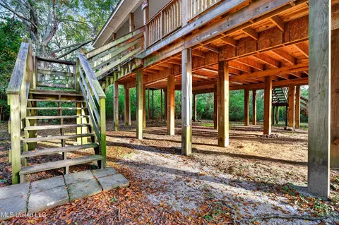 Exterior - 3718 Howze St, Moss Point, MS 39563 photo 3 of 6