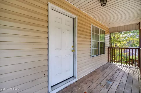 Exterior - 3718 Howze St, Moss Point, MS 39563 photo 4 of 6