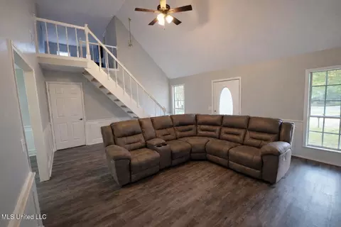 Living - 717 Wildberry Pointe, Madison, MS 39110 photo 3 of 3