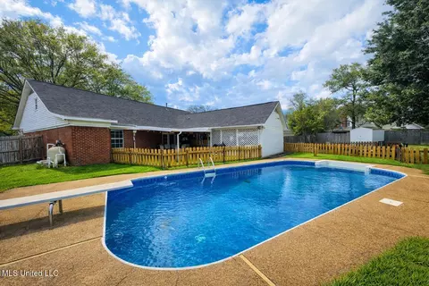 Exterior - 717 Wildberry Pointe, Madison, MS 39110 photo 3 of 4