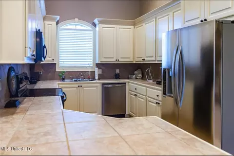 322 Red Cedar Dr, Brandon, MS 39047 photo 3