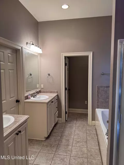 322 Red Cedar Dr, Brandon, MS 39047 photo 5
