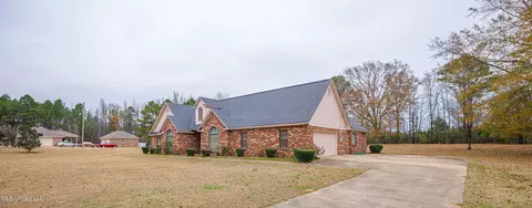 259 E Cobbville Dr, Canton, MS 39046 photo 4