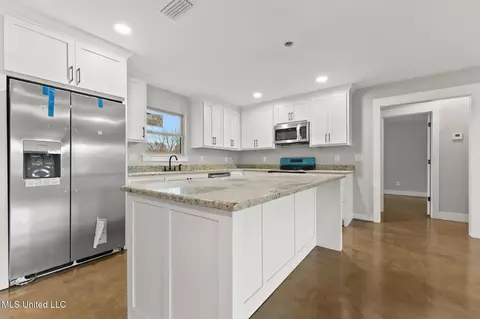 Kitchen - 3248 Stonecypher Rd, Lucedale, MS 39452 photo 1 of 5