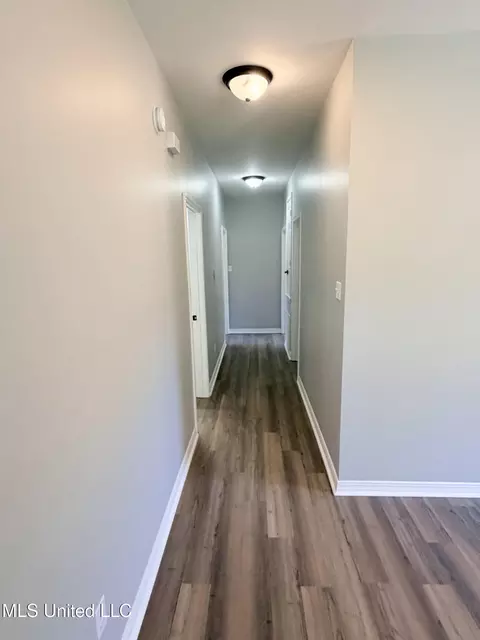 Entry Way - 2856 E Mississippi 184, Bude, MS 39630 photo 1 of 1