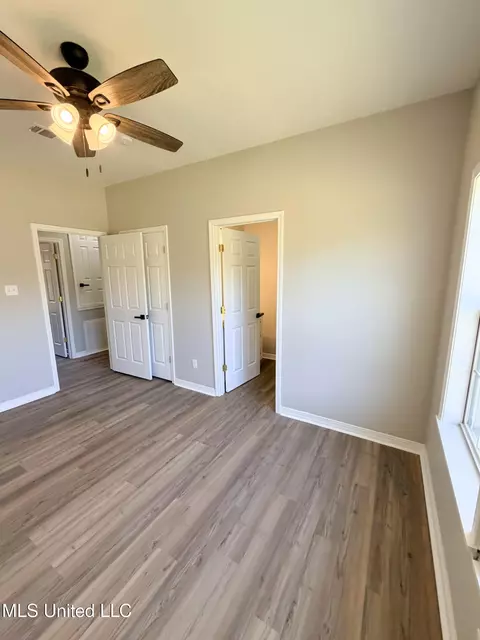 Bedroom - 2856 E Mississippi 184, Bude, MS 39630 photo 4 of 5