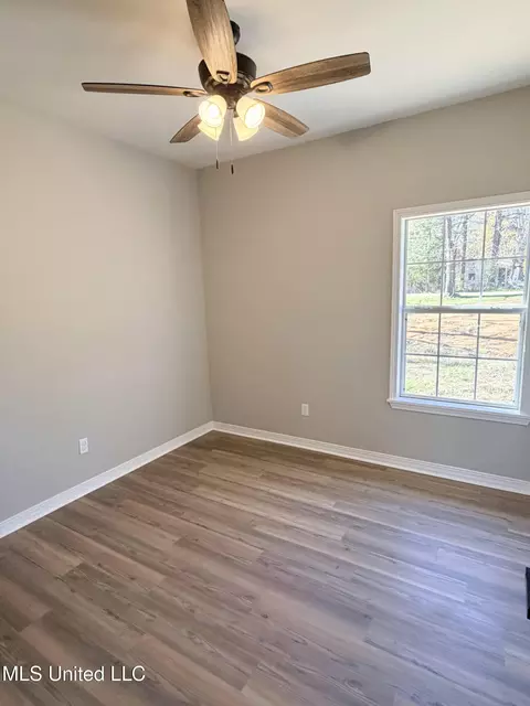 Bedroom - 2856 E Mississippi 184, Bude, MS 39630 photo 5 of 5