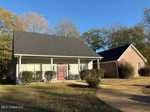 146 Richmond Dr, Florence, MS 39073