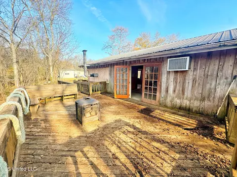 Exterior - 77 Old Levee Rd, Alligator, MS 38720 photo 2 of 5