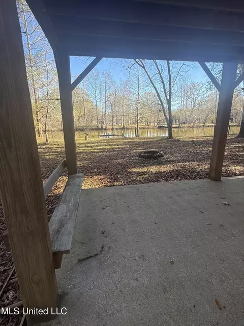 Exterior - 114 Holly Ln, Lucedale, MS 39452 photo 5 of 8