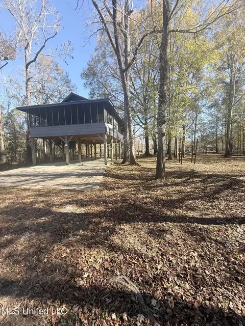 Exterior - 114 Holly Ln, Lucedale, MS 39452 photo 3 of 8