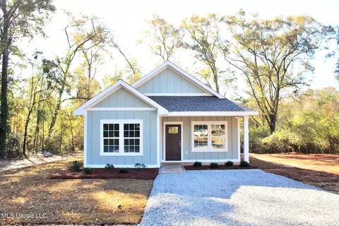 123 Northside Church Rd, Lucedale, MS 39452