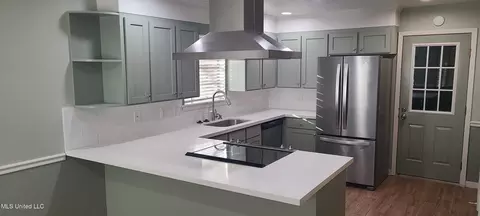 Kitchen - 127 Cypress Dr, Madison, MS 39110 photo 2 of 3