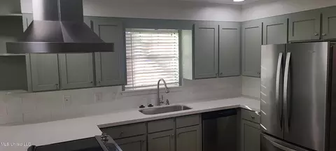 Kitchen - 127 Cypress Dr, Madison, MS 39110 photo 1 of 3