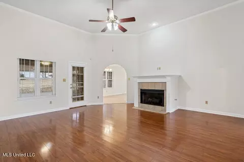 7643 Broken Hickory Dr, Walls, MS 38680 photo 7