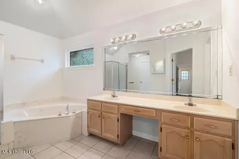 7643 Broken Hickory Dr, Walls, MS 38680 photo 19