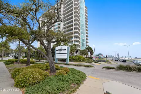 2060 Beach Blvd #203, Biloxi, MS 39531