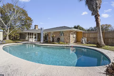 Exterior - 515 Mockingbird Dr, Long Beach, MS 39560 photo 12 of 15
