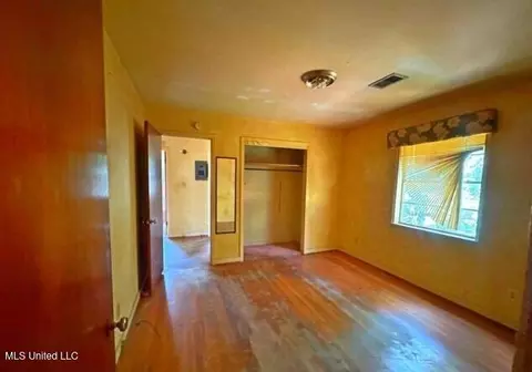 Bedroom - 5729 Angle St, Jackson, MS 39206 photo 1 of 3